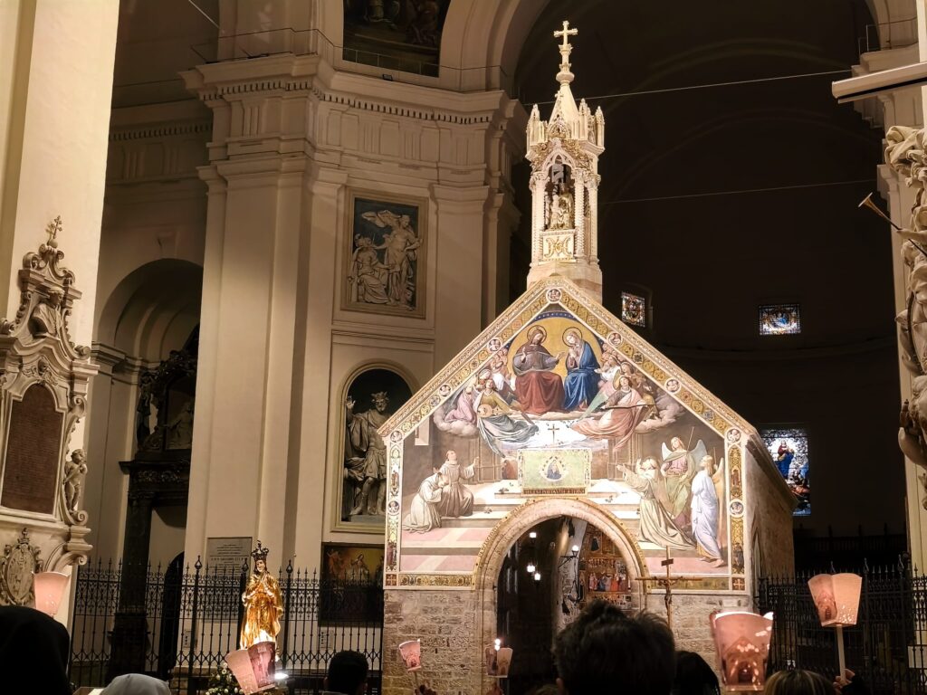 Assisi apre il Centenario del Transito di San Francesco: dalla Porziuncola un messaggio universale di pace